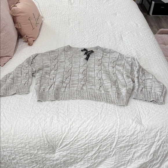 Cable Knit Wide Sleeve Pullover Sweater - Picture 7 of 10